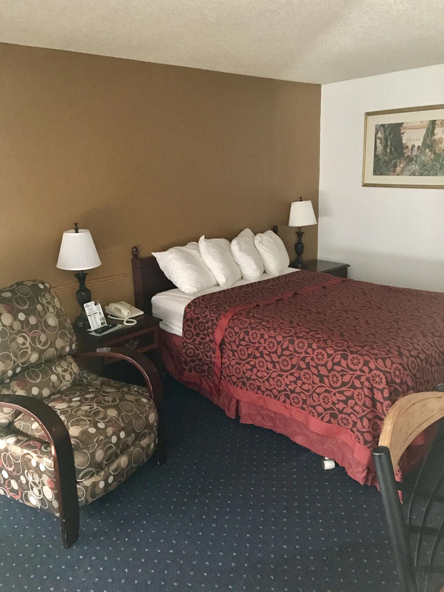 Days Inn By Wyndham Everett Ngoại thất bức ảnh